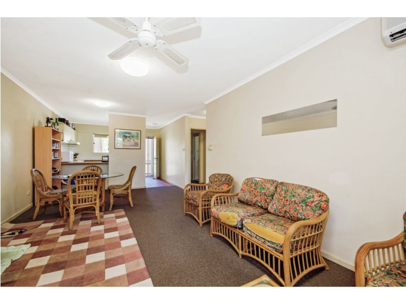 31/2 Landsborough Parade, Golden Beach QLD 4551