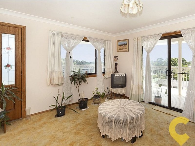 7 Yakola Parade, Alexandra Headland QLD 4572