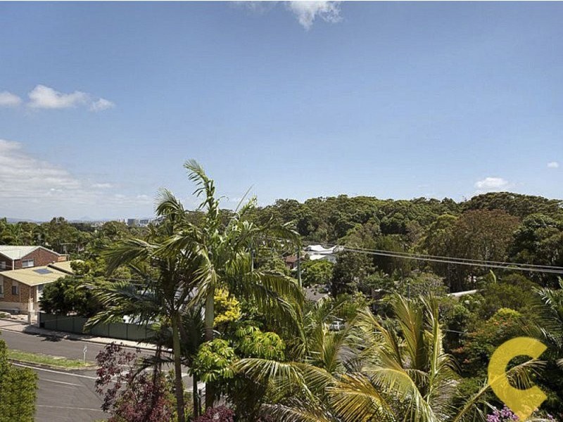 7 Yakola Parade, Alexandra Headland QLD 4572