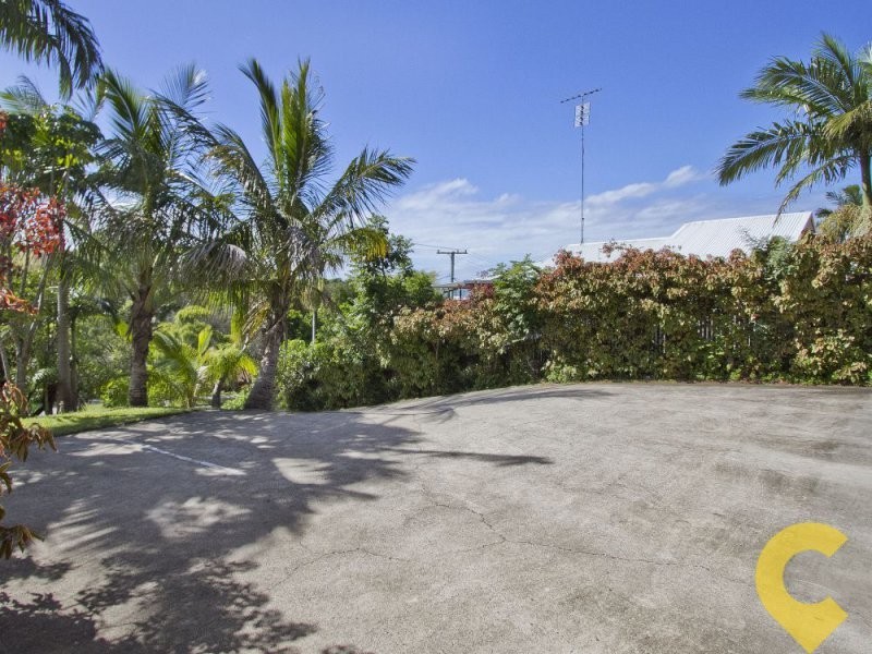 7 Yakola Parade, Alexandra Headland QLD 4572