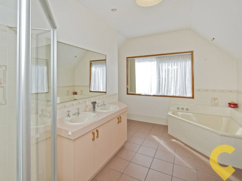 16 Heron Drive, Aroona QLD 4551