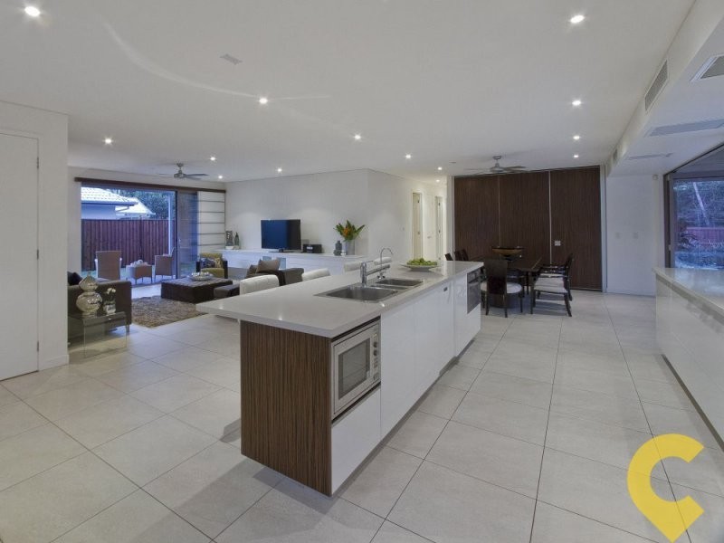 28 Attenuatta Place, Noosaville QLD 4566