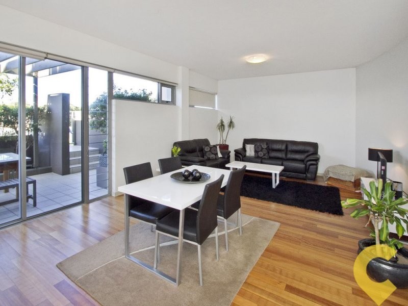 3/4 Bennett Street, Moffat Beach QLD 4551