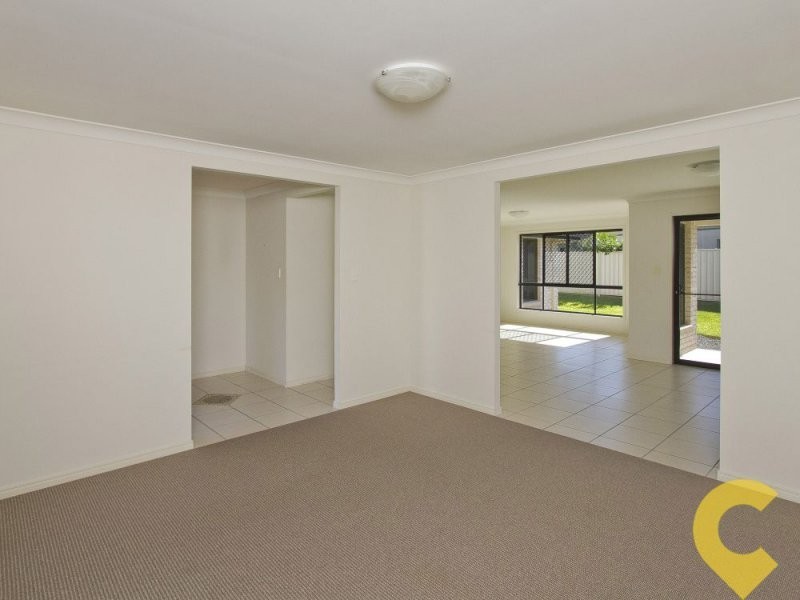 16 Maddock Avenue, Mooloolah Valley QLD 4553