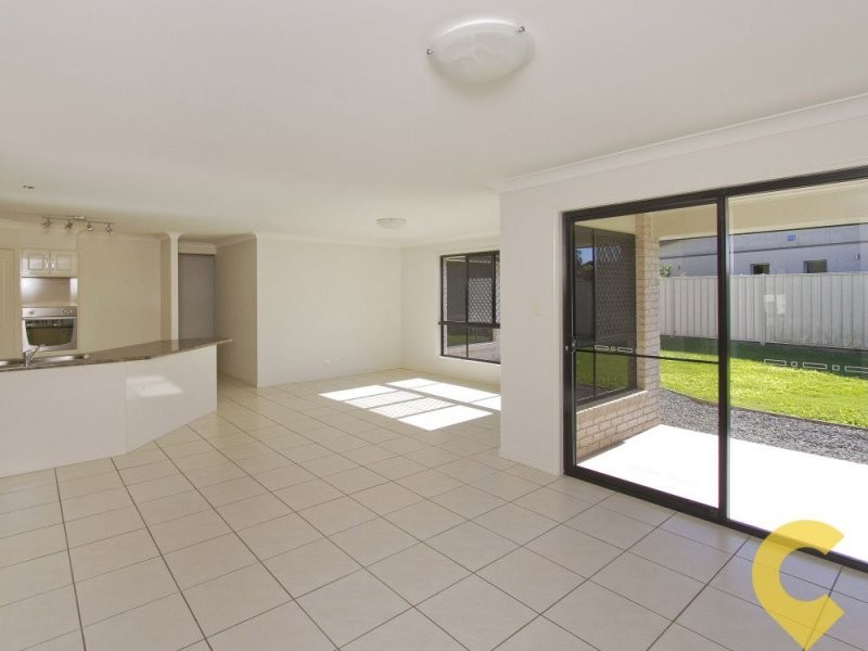 16 Maddock Avenue, Mooloolah Valley QLD 4553