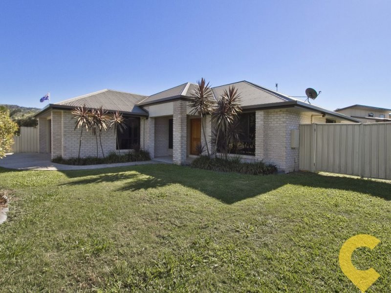 16 Maddock Avenue, Mooloolah Valley QLD 4553