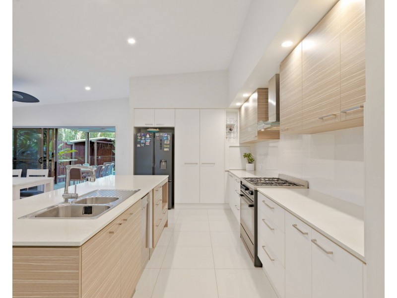 8 Koopa Place, Pelican Waters QLD 4551