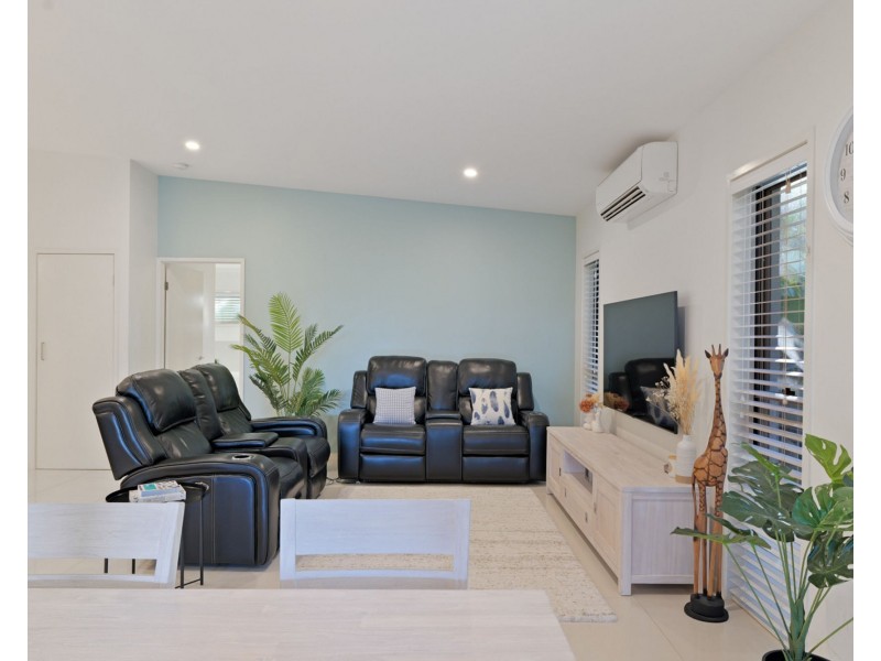 8 Koopa Place, Pelican Waters QLD 4551