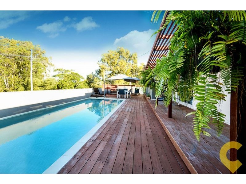 2 Lawrence Street, Mooloolaba QLD 4557