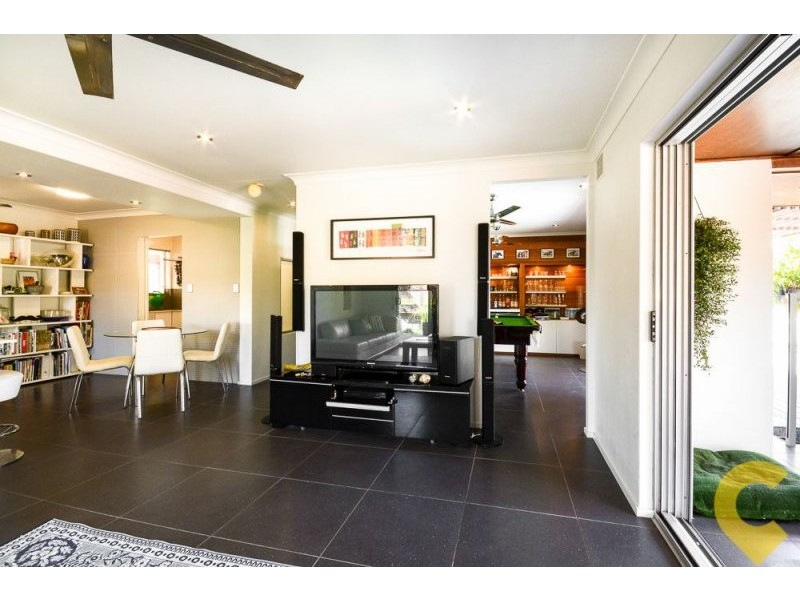 2 Lawrence Street, Mooloolaba QLD 4557