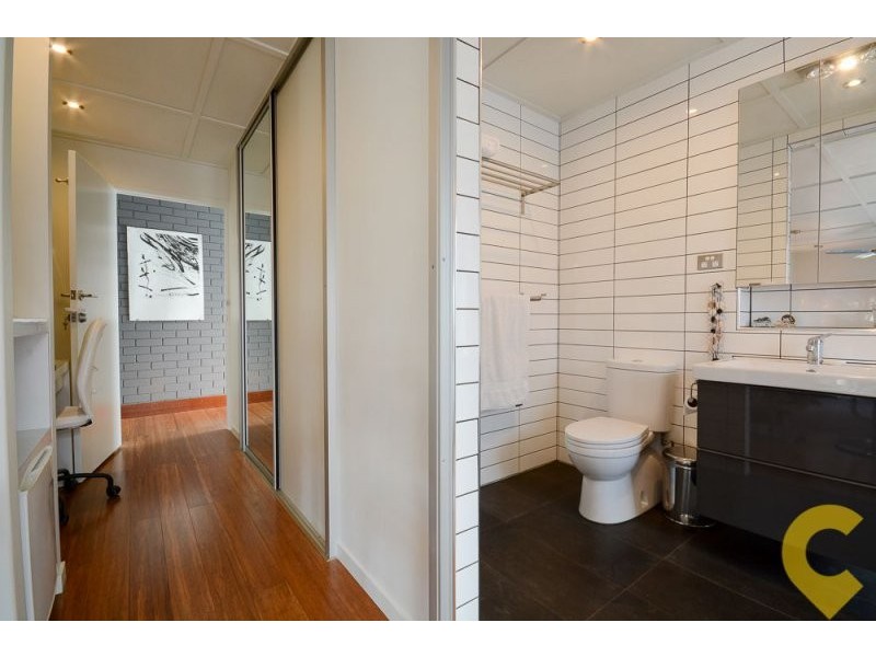 2 Lawrence Street, Mooloolaba QLD 4557