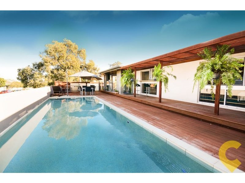 2 Lawrence Street, Mooloolaba QLD 4557