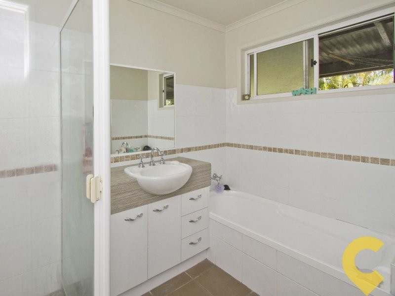 27 Shaws Road, Beerwah QLD 4519