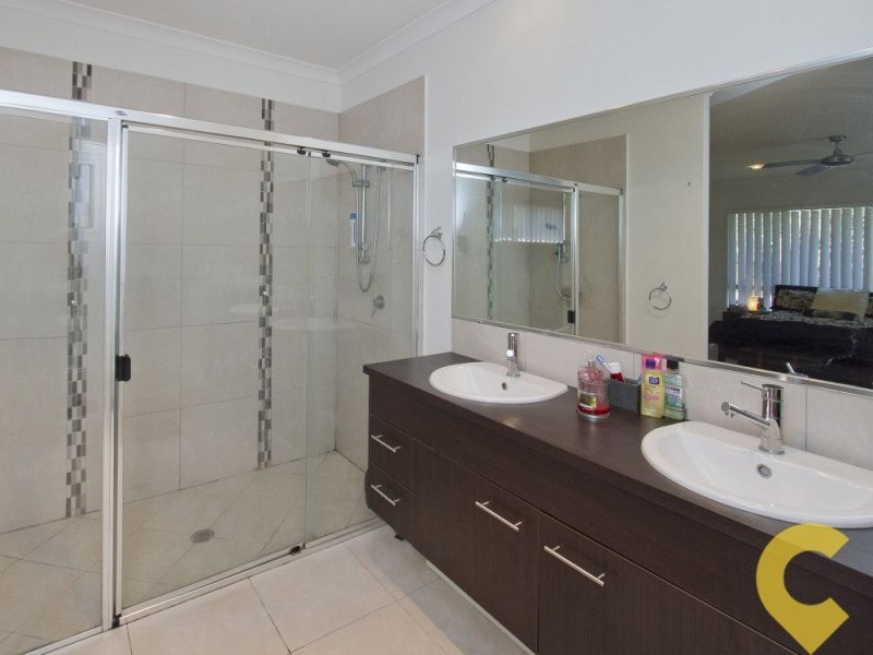 21 Parkside Drive, Beerwah QLD 4519