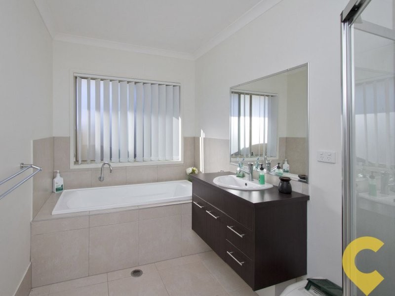 21 Parkside Drive, Beerwah QLD 4519