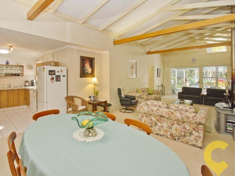 2/5 Gamban Esplanade, Currimundi QLD 4551