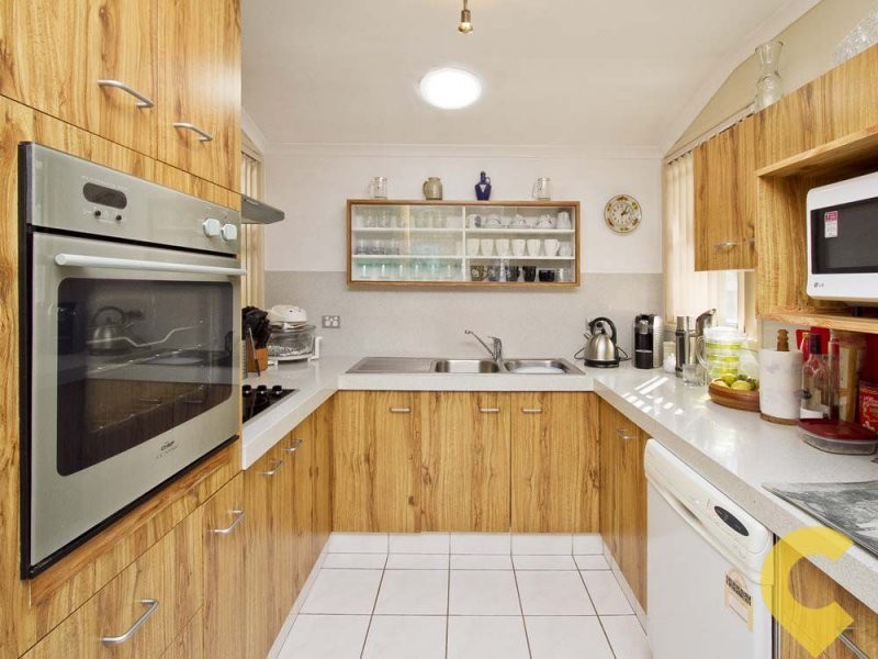 2/5 Gamban Esplanade, Currimundi QLD 4551