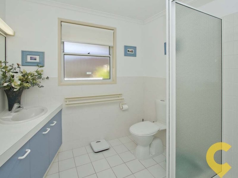 2/5 Gamban Esplanade, Currimundi QLD 4551