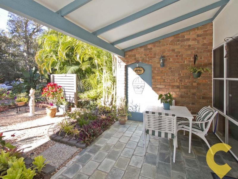 2/5 Gamban Esplanade, Currimundi QLD 4551