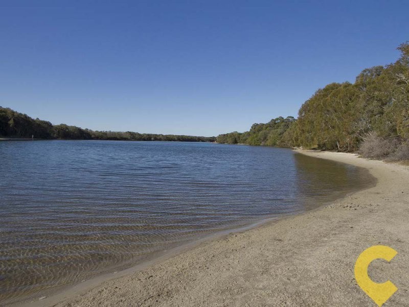 2/5 Gamban Esplanade, Currimundi QLD 4551