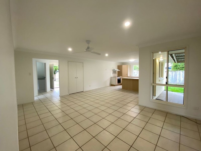 14 Pembroke Crescent, Sippy Downs QLD 4556