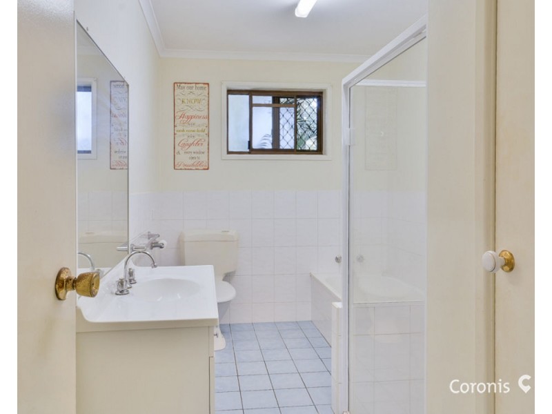 31 Lapoinya Crescent, Warana QLD 4575