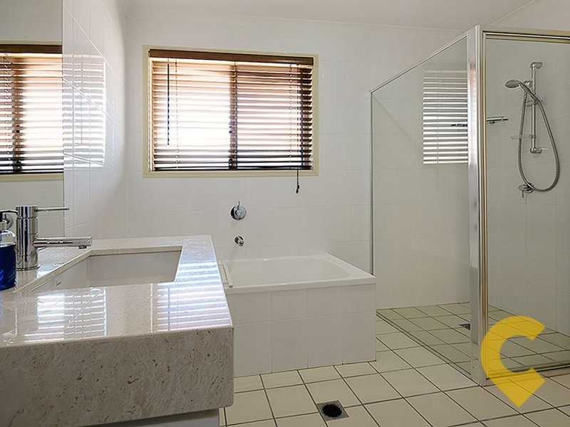 13 Otter Court, Pelican Waters QLD 4551