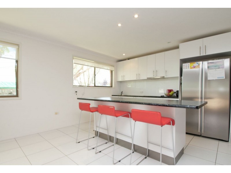 1/3 Saracen Street, Battery Hill QLD 4551