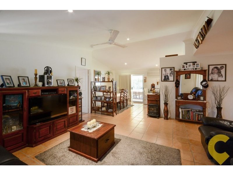 33 Tiverton Place, Landsborough QLD 4550