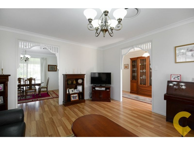 17 Forest View Way, Little Mountain QLD 4551