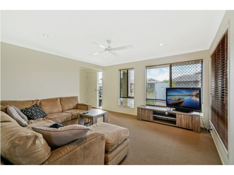 35 Howitt Street, Caloundra West QLD 4551