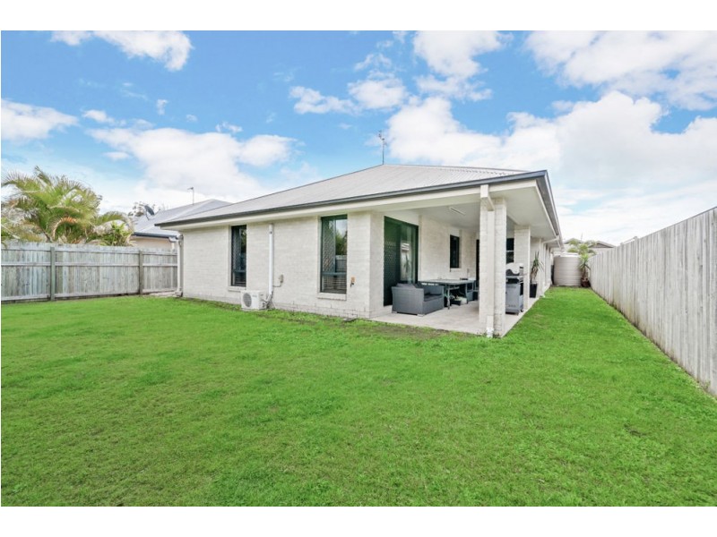 35 Howitt Street, Caloundra West QLD 4551