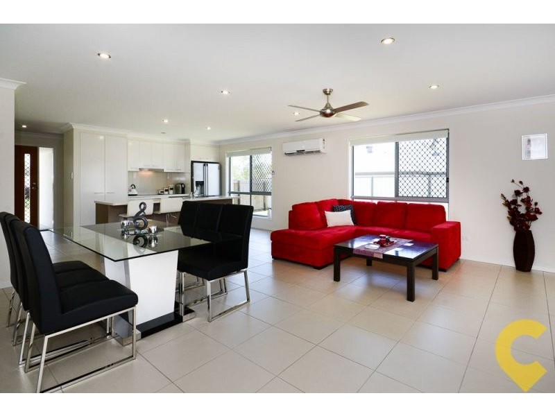 11 Pepper Tree Way, Beerwah QLD 4519