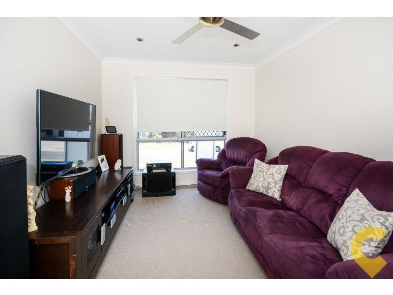 11 Pepper Tree Way, Beerwah QLD 4519