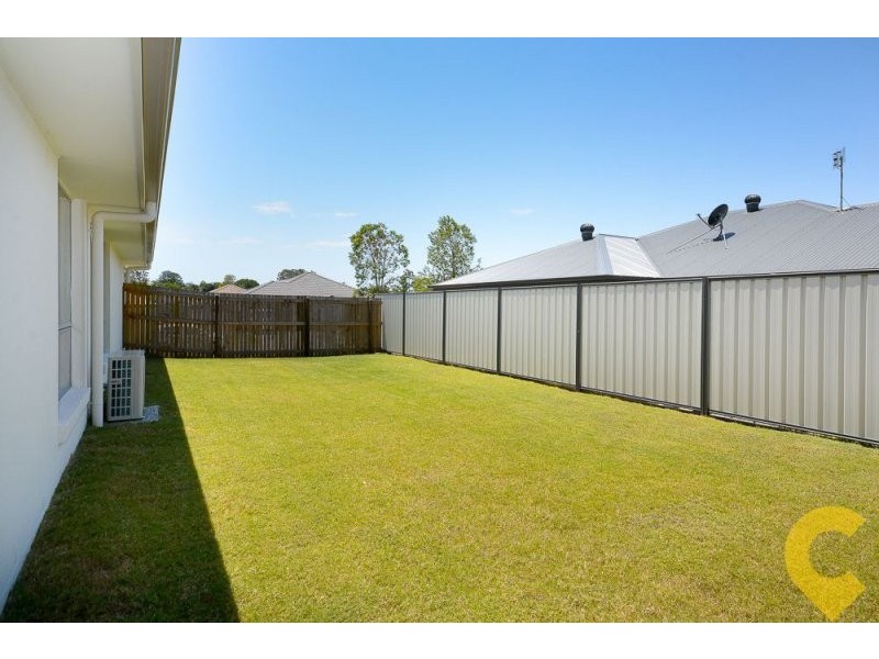 11 Pepper Tree Way, Beerwah QLD 4519