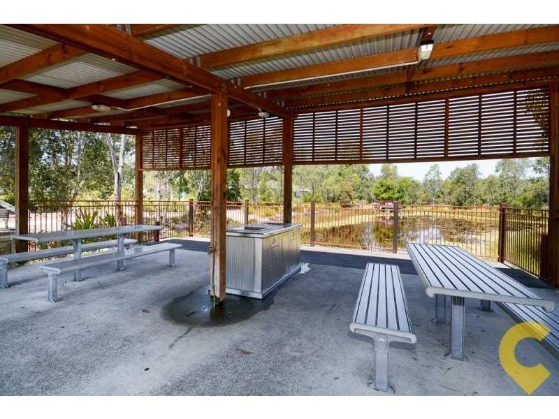 11 Pepper Tree Way, Beerwah QLD 4519