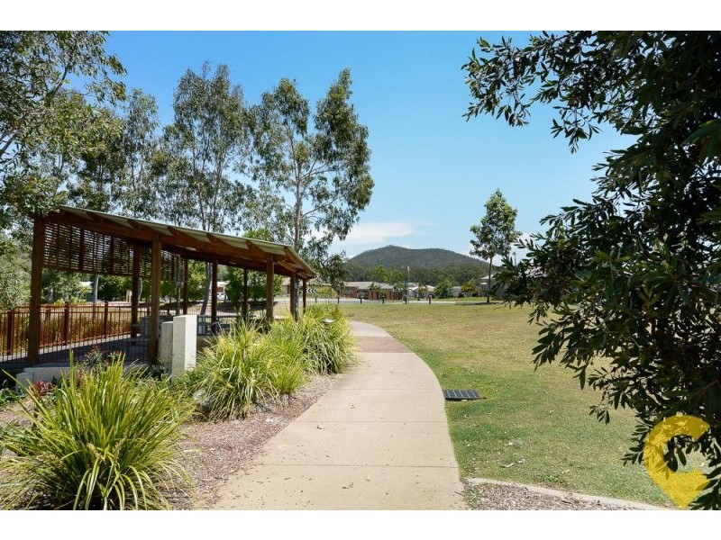 11 Pepper Tree Way, Beerwah QLD 4519