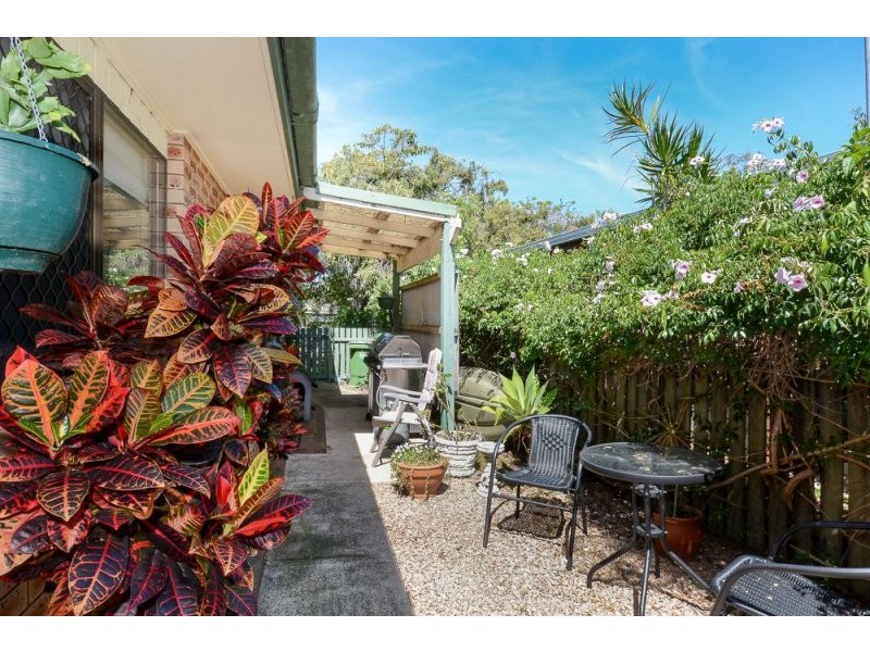 1/4 Doondoon Street, Currimundi QLD 4551