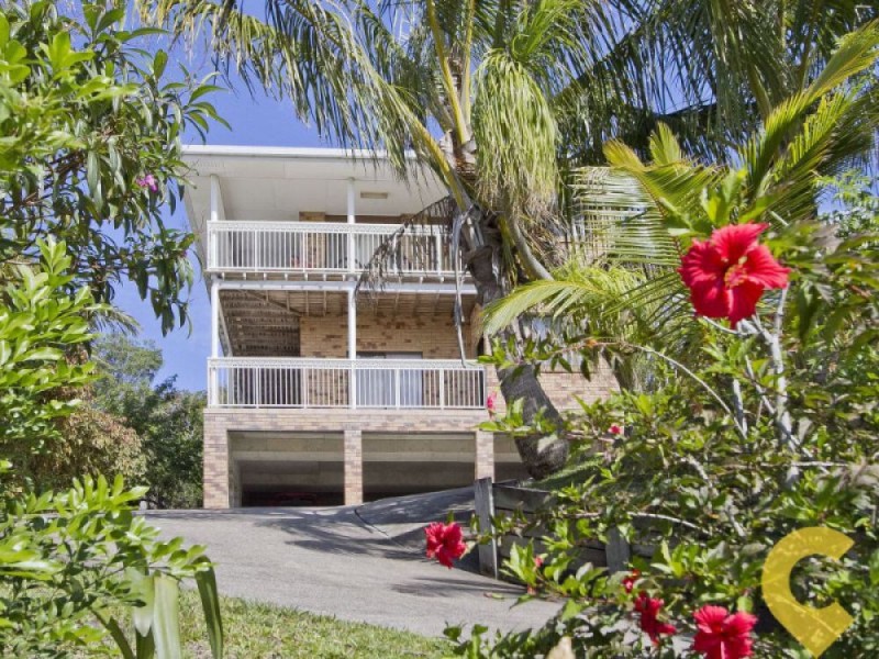 7 Yakola Parade, Alexandra Headland QLD 4572