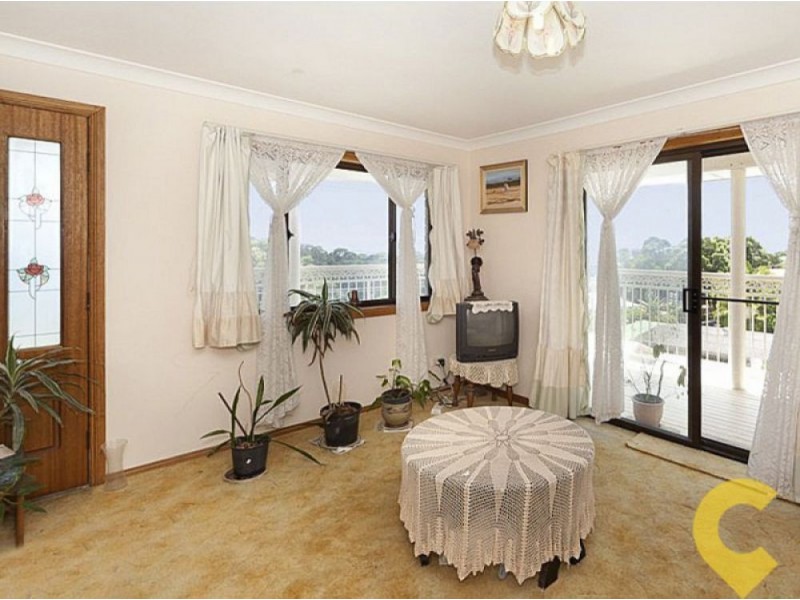 7 Yakola Parade, Alexandra Headland QLD 4572