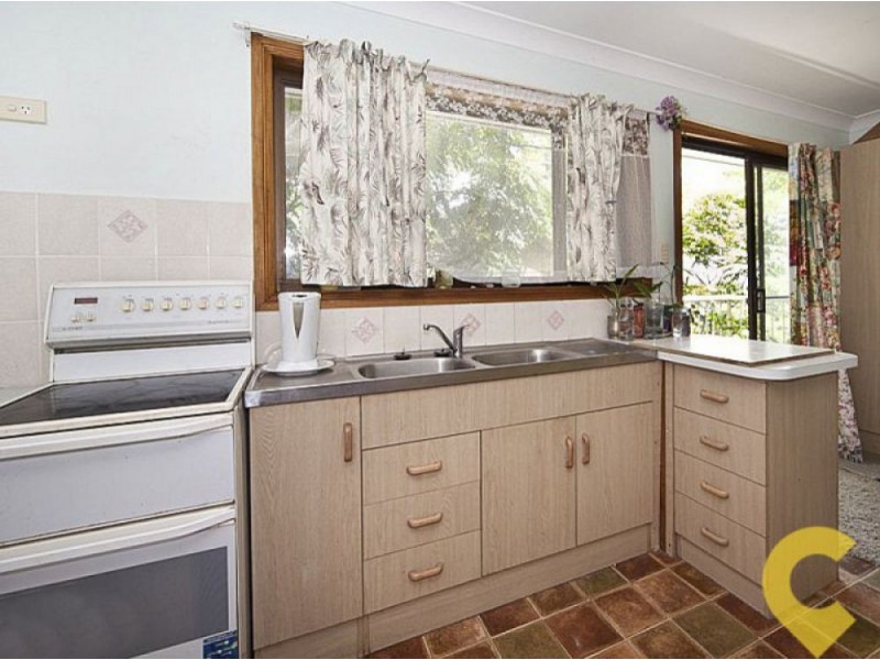 7 Yakola Parade, Alexandra Headland QLD 4572