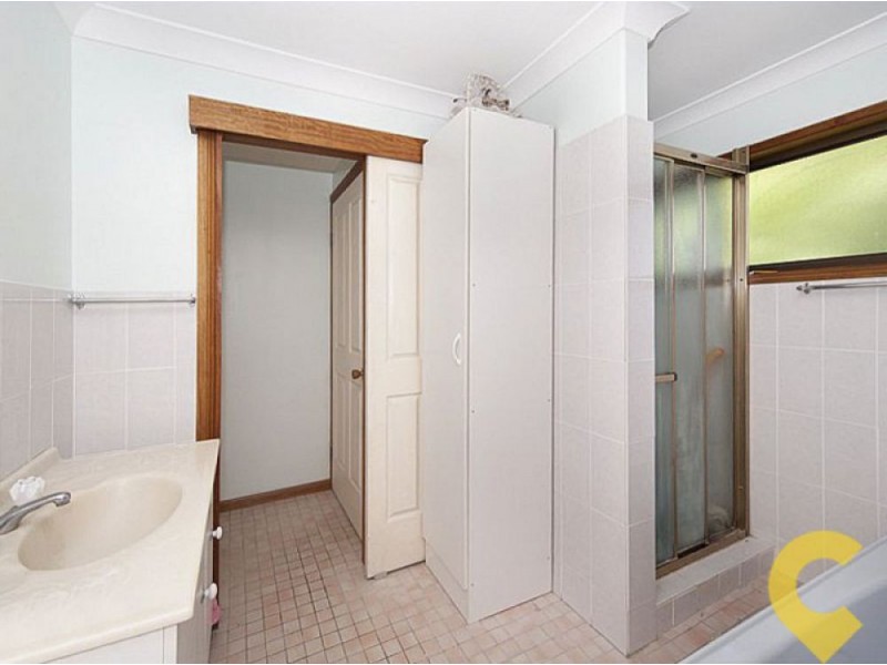 7 Yakola Parade, Alexandra Headland QLD 4572