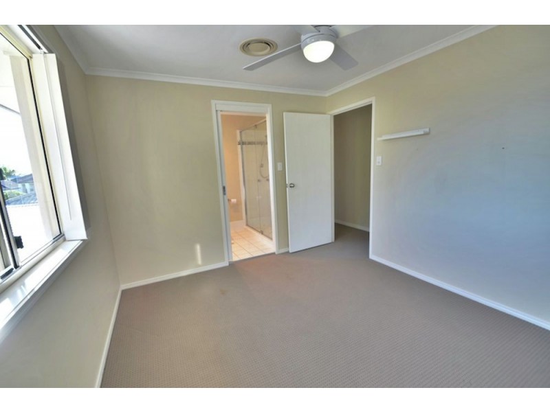 16 Midden Place, Pelican Waters QLD 4551