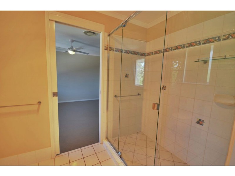 16 Midden Place, Pelican Waters QLD 4551