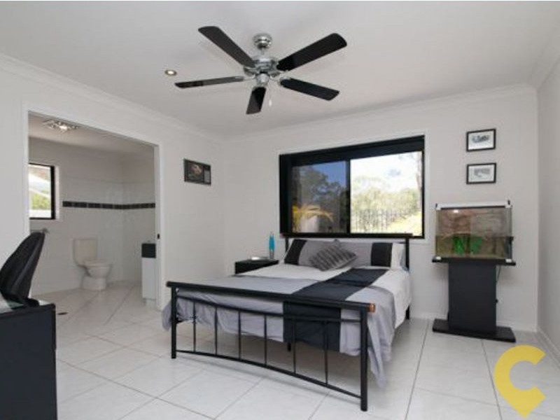 25 Somerset Lane, Little Mountain QLD 4551