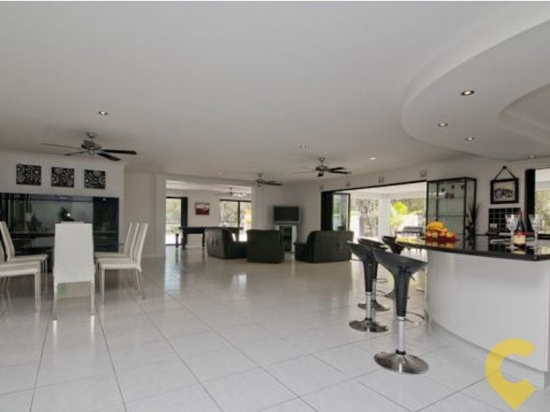 25 Somerset Lane, Little Mountain QLD 4551