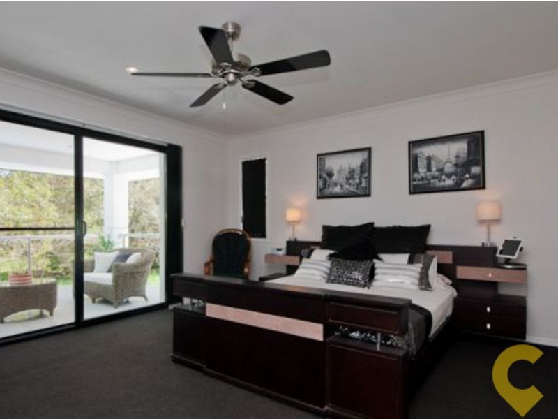 25 Somerset Lane, Little Mountain QLD 4551