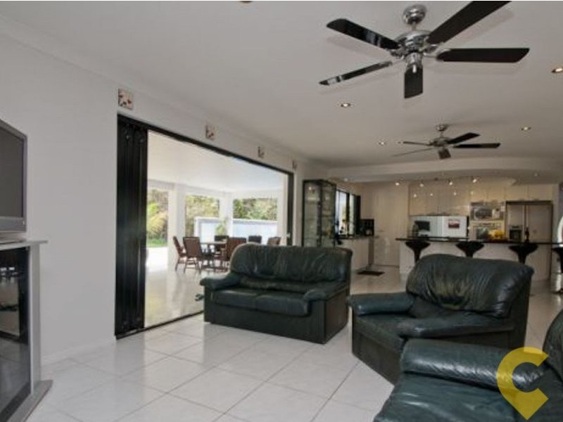 25 Somerset Lane, Little Mountain QLD 4551