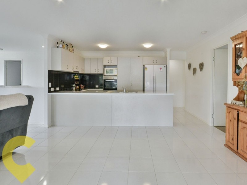 31 Dunk Place, Little Mountain QLD 4551