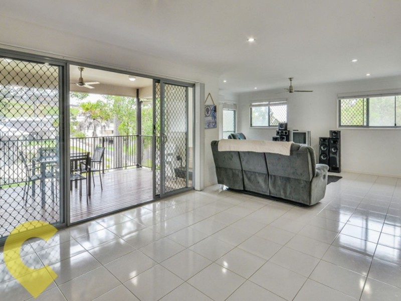 31 Dunk Place, Little Mountain QLD 4551